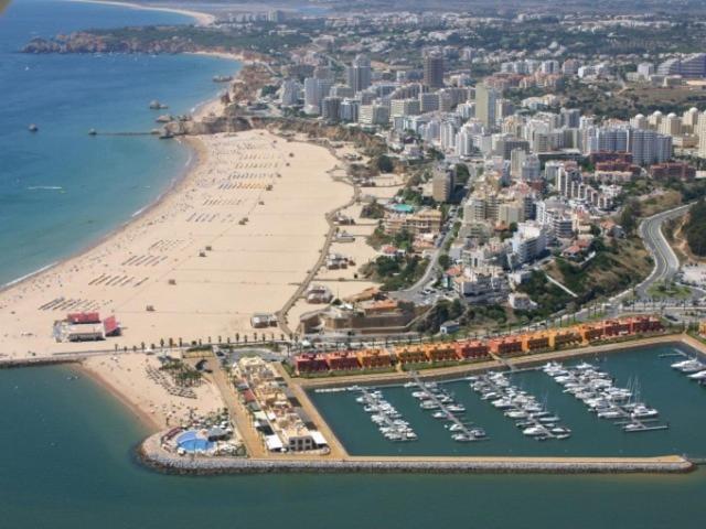 Luxury 2 Min Beach With Balcony, Ocean View, Wifi, Ac, Smarttv بورتيماو المظهر الخارجي الصورة