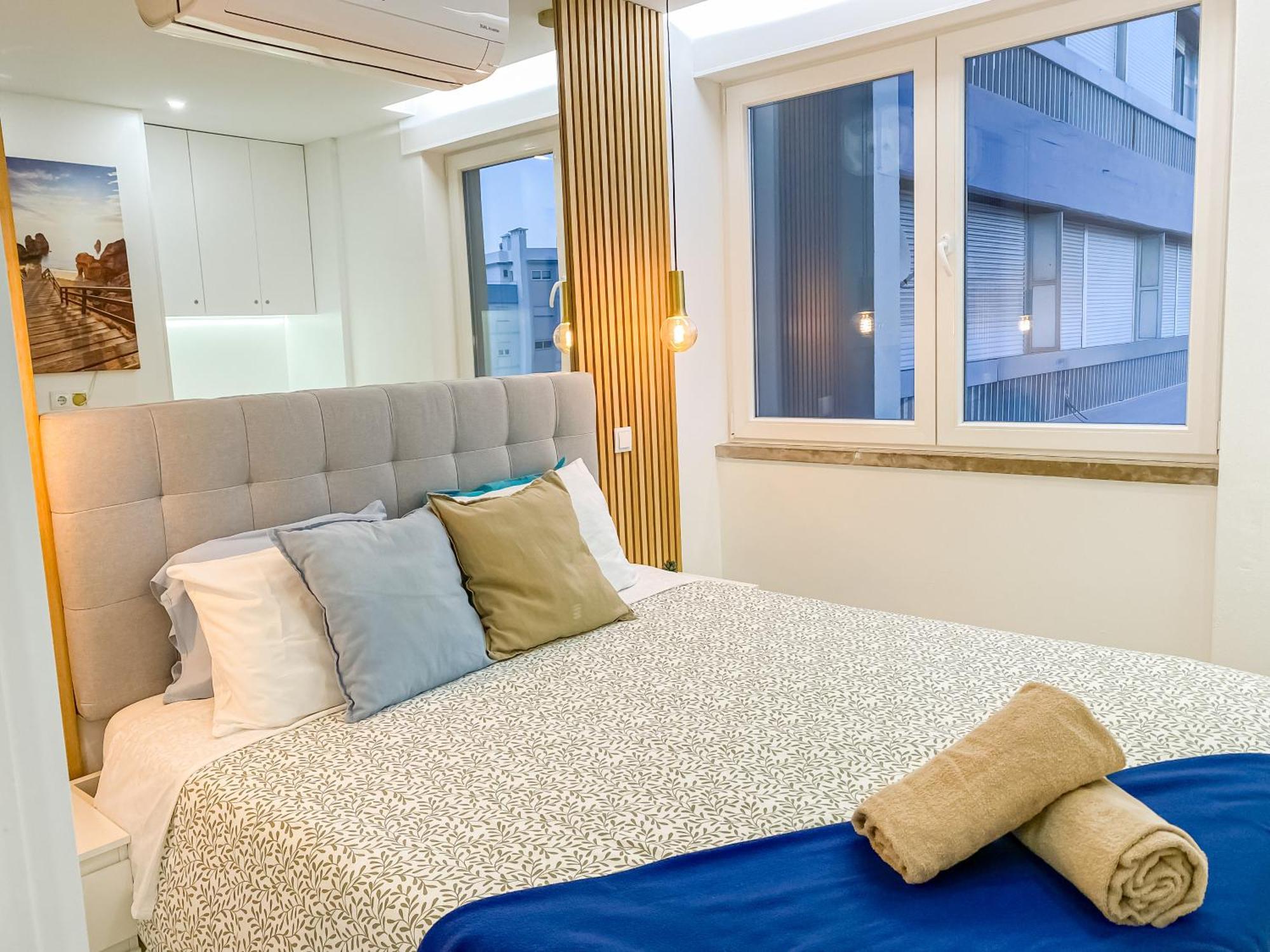 Luxury 2 Min Beach With Balcony, Ocean View, Wifi, Ac, Smarttv بورتيماو المظهر الخارجي الصورة