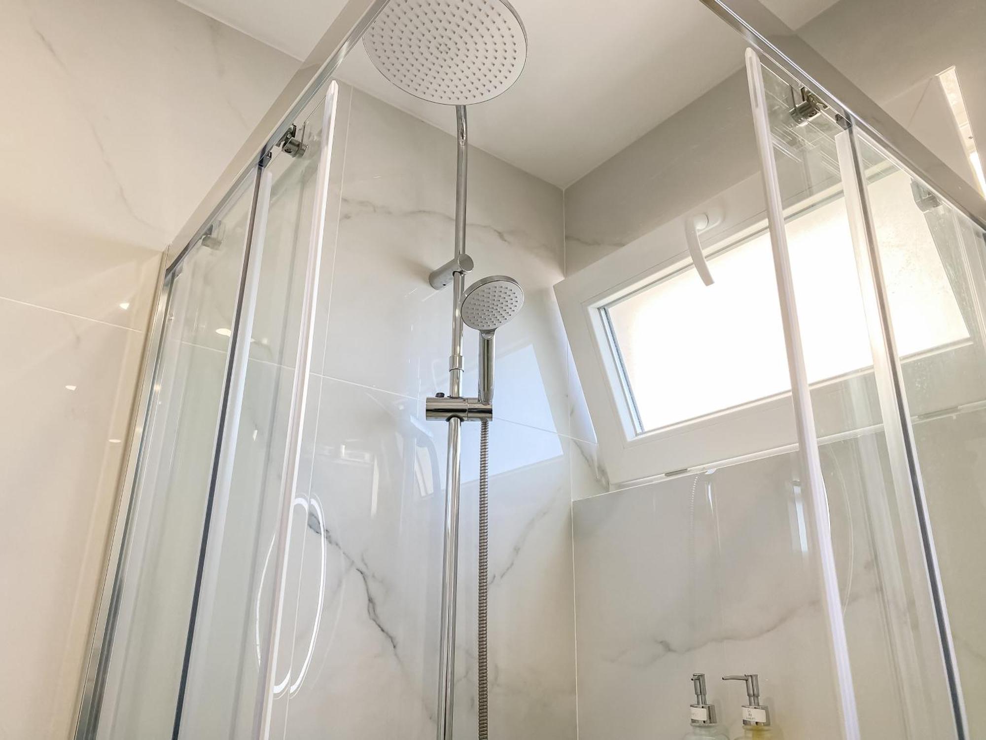 Luxury 2 Min Beach With Balcony, Ocean View, Wifi, Ac, Smarttv بورتيماو المظهر الخارجي الصورة