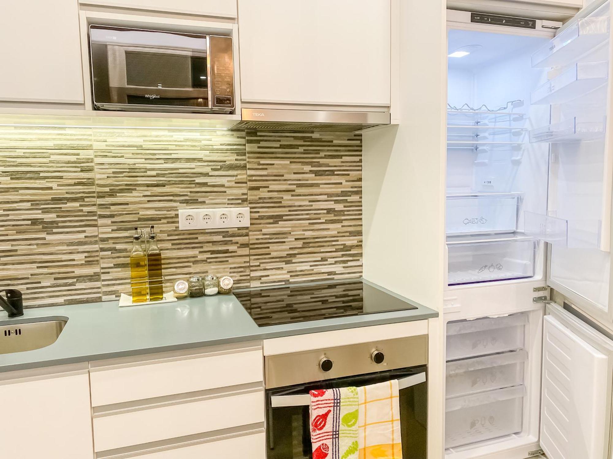 Luxury 2 Min Beach With Balcony, Ocean View, Wifi, Ac, Smarttv بورتيماو المظهر الخارجي الصورة
